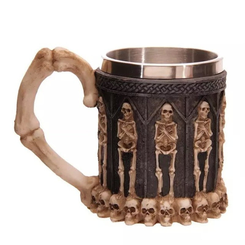 3D skull design ceramic coffee mug with handle, stainless steel interior, creative style.