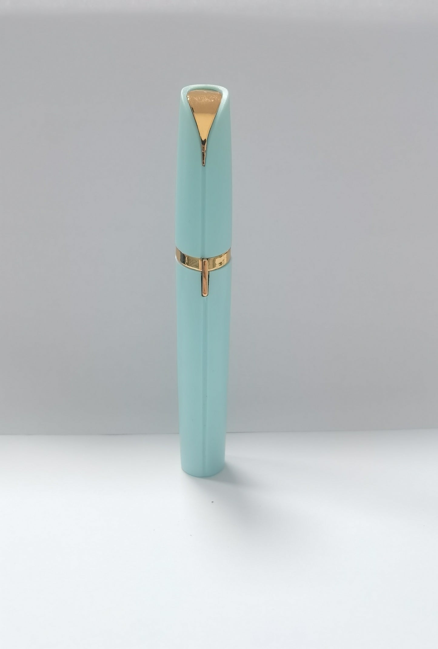 Mini Electric Eyebrow Trimmer with LED Light - Painless Hair Remover Pen